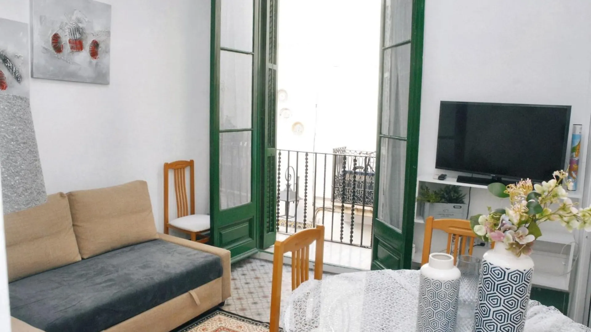 Bright Apartment In Sitges + Balcony